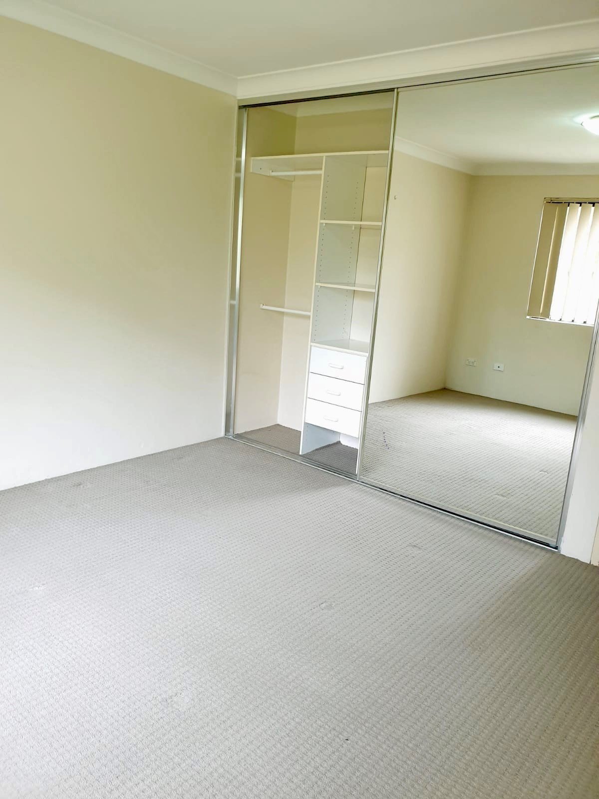 7/12-20 Lachlan Street LIVERPOOL 4