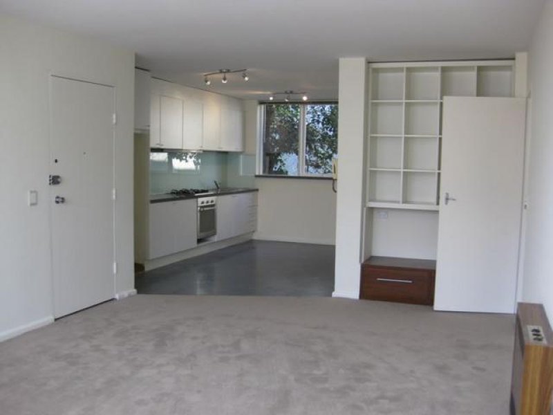 Gallery: 7/12 Charnwood Road