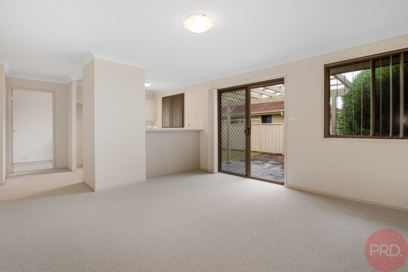 7/12 Denton Park Drive RUTHERFORD 2