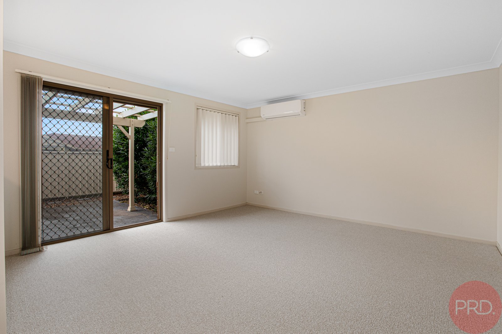 7/12 Denton Park Drive RUTHERFORD 3