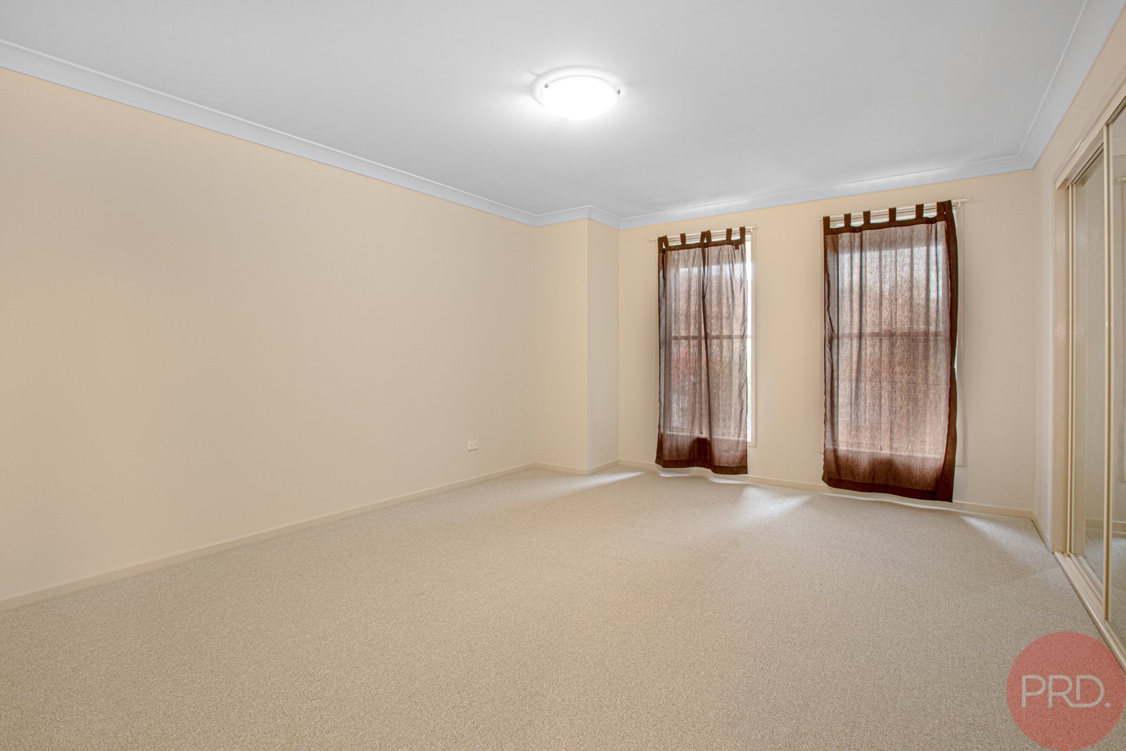 7/12 Denton Park Drive RUTHERFORD 7