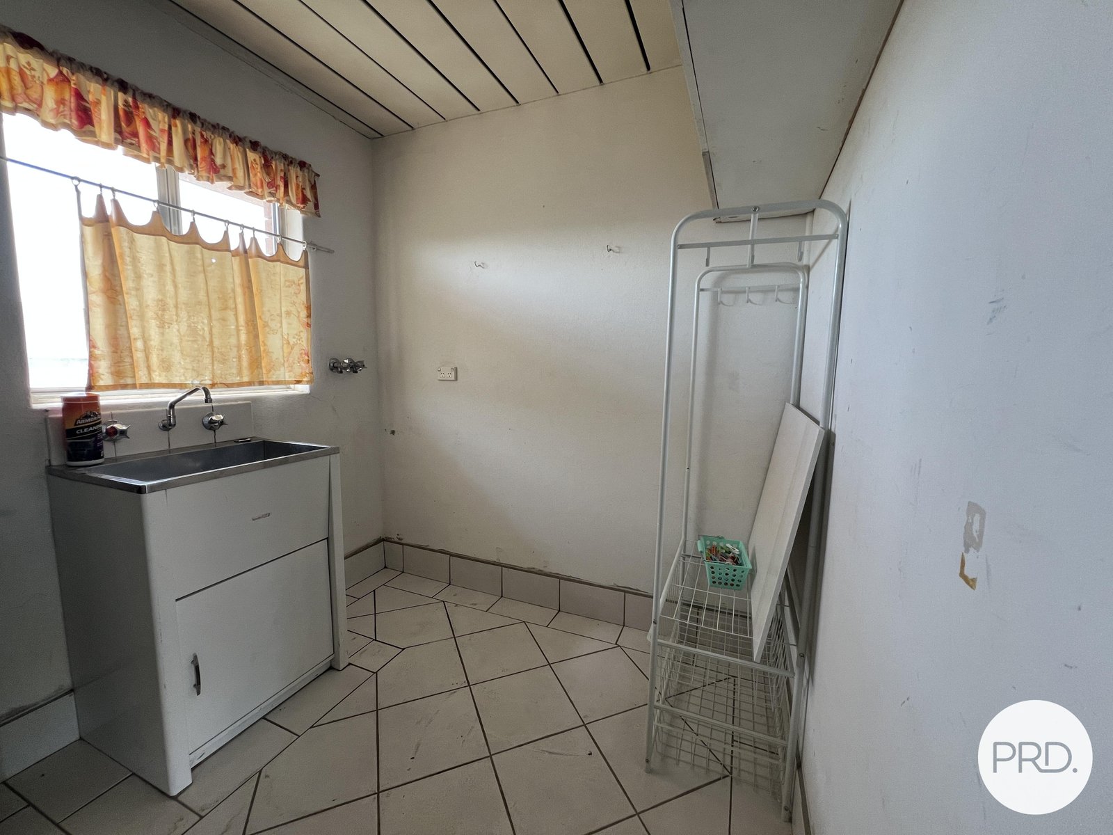 7/12 Federal Avenue CRESTWOOD 10