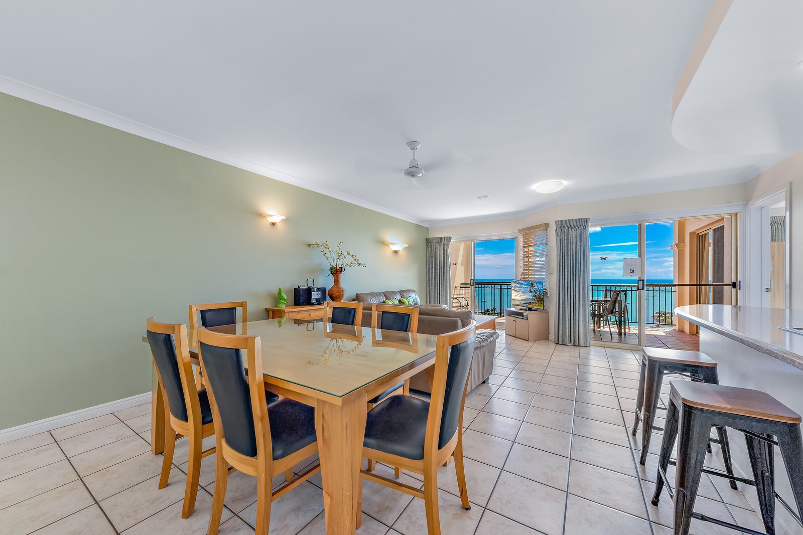 7/12 Golden Orchid Drive AIRLIE BEACH 5