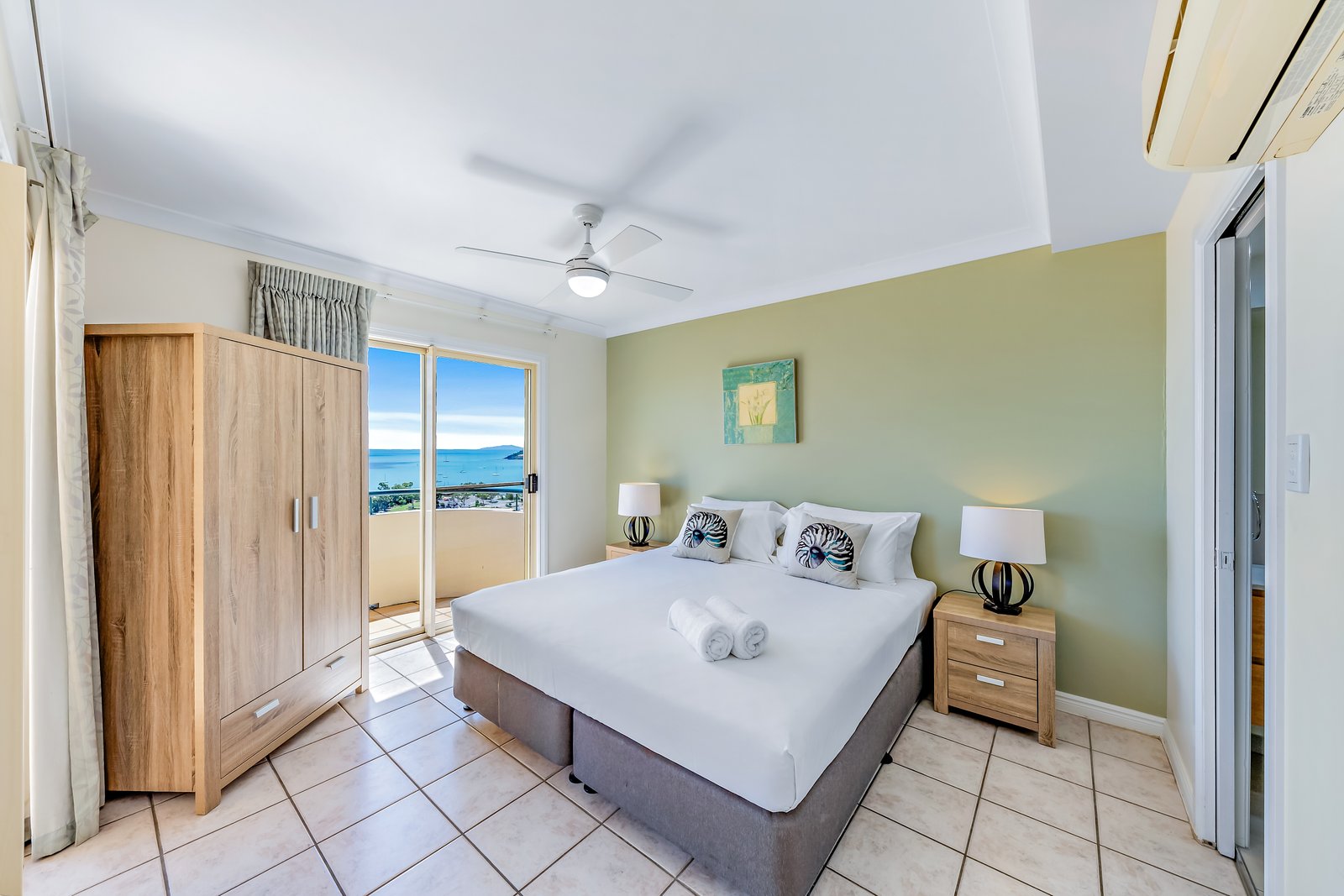 7/12 Golden Orchid Drive AIRLIE BEACH 8