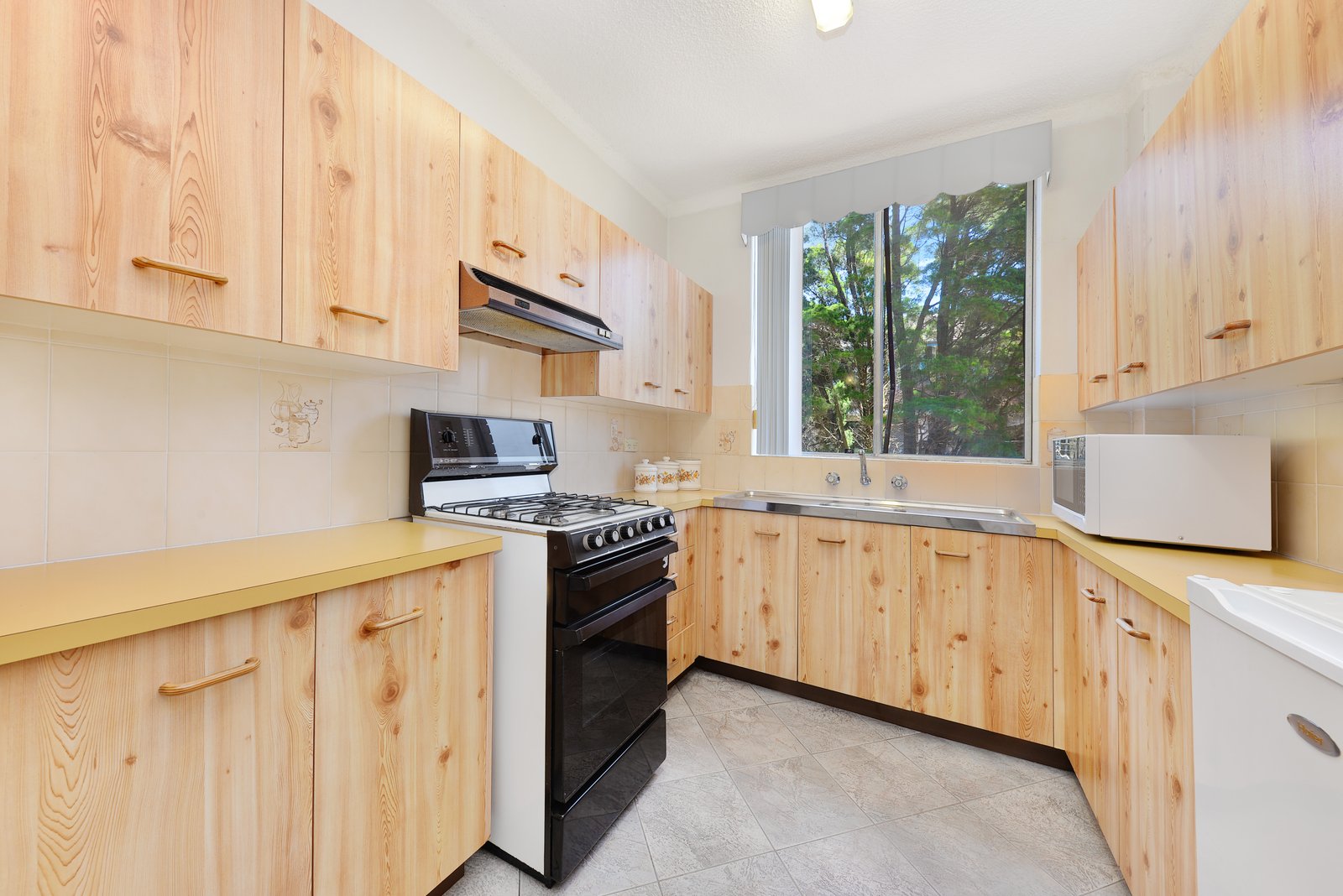 7/12 Grace Campbell Crescent HILLSDALE 3
