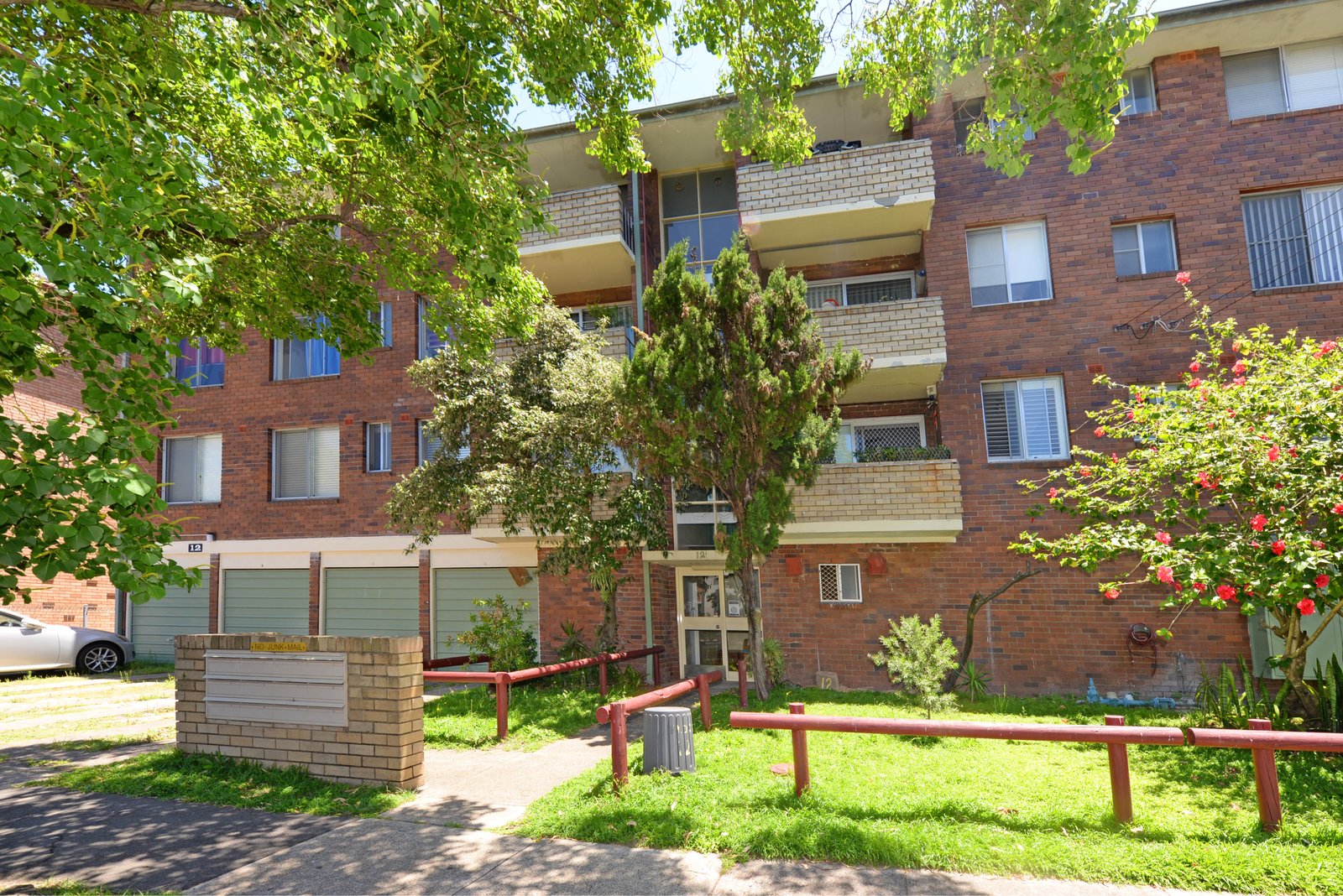 7/12 Grace Campbell Crescent HILLSDALE 5