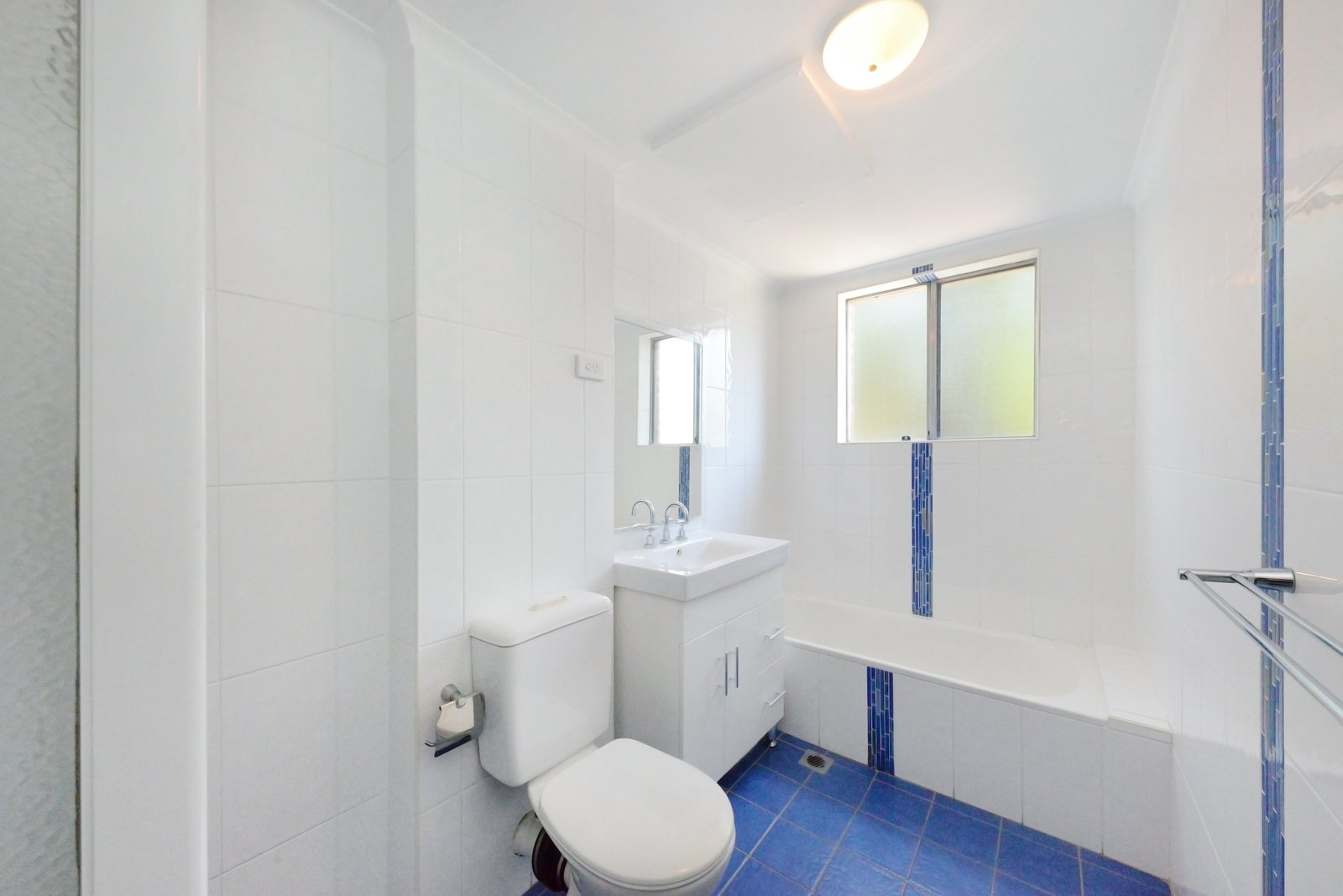 7/12 Grace Campbell Crescent HILLSDALE 9