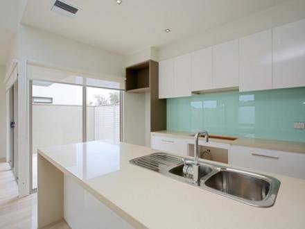 Gallery: 7/12 Monaco Street