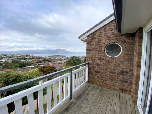 7/12 Tris Court BERRIEDALE 13