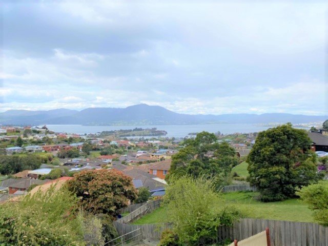 7/12 Tris Court BERRIEDALE 15