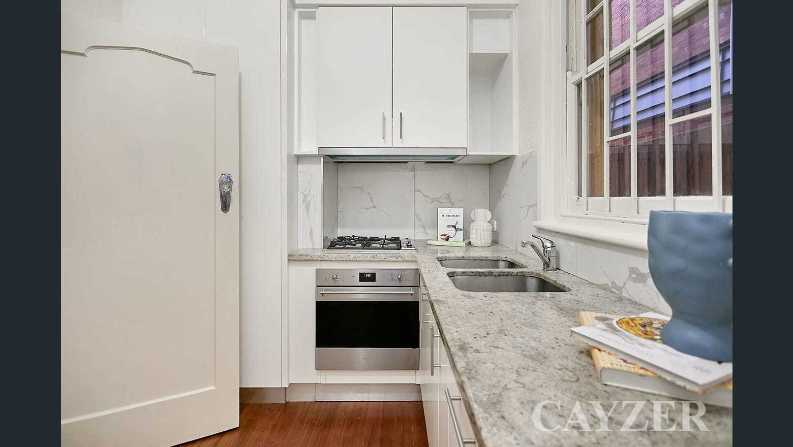 Gallery: 7/12 York Street
