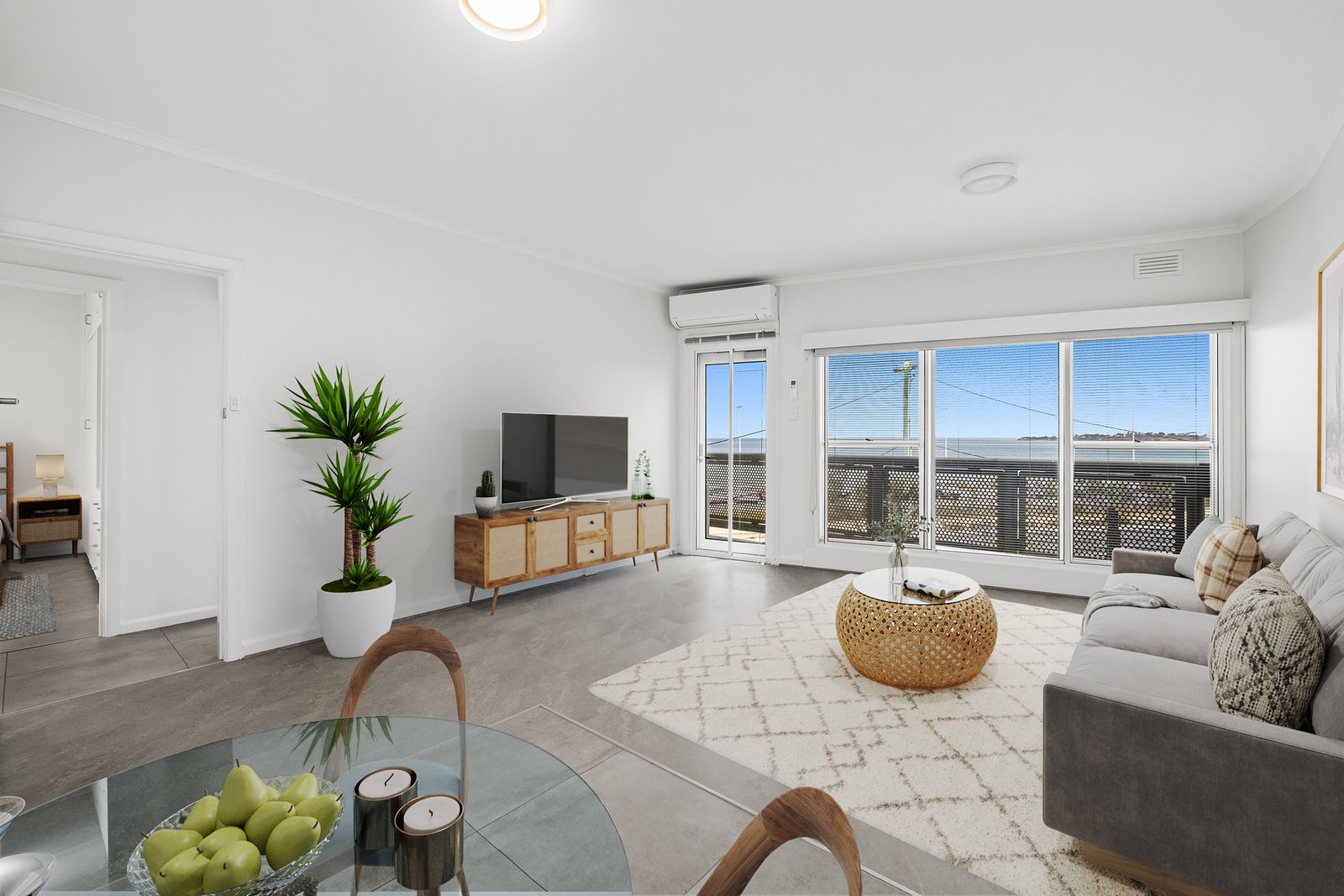 Gallery: 7/122 Beach Road