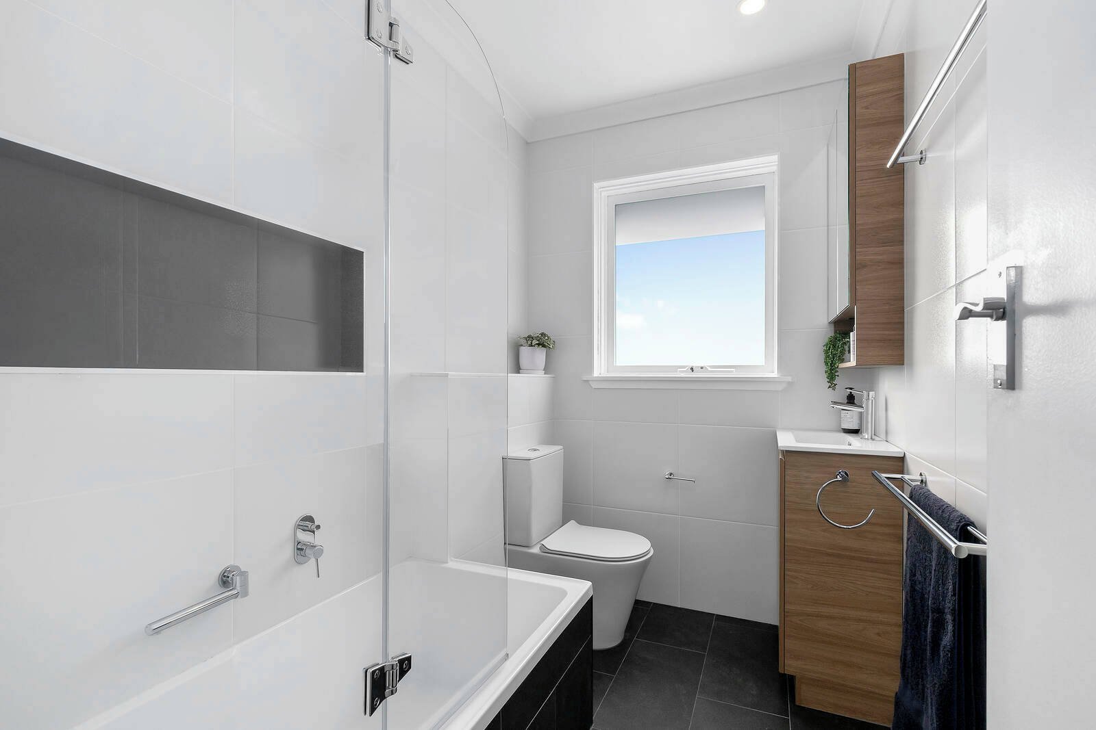 Gallery: 7/124-125 Station Street