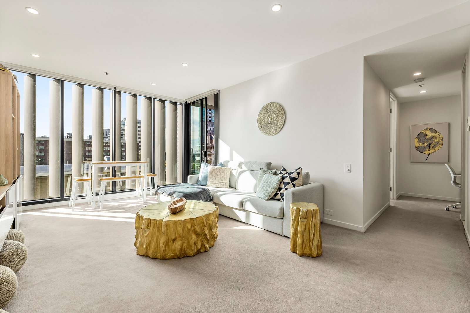 Gallery: 712/70 Queens Road