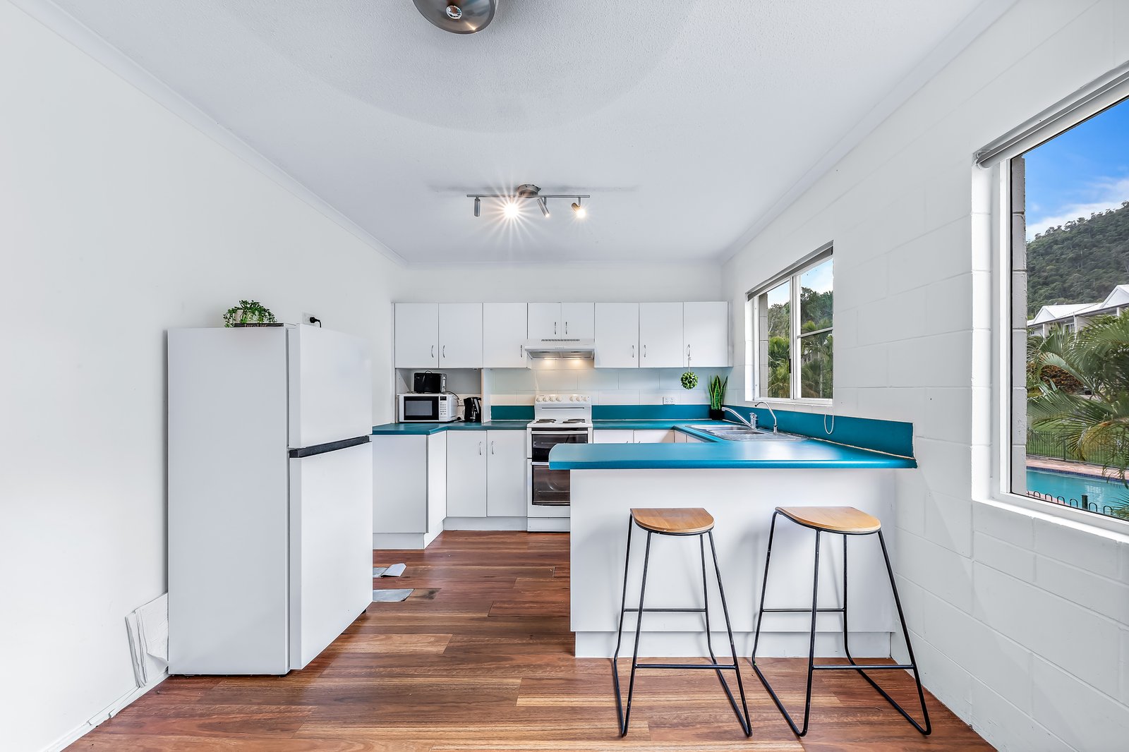 71/3 Eshelby Drive CANNONVALE 4