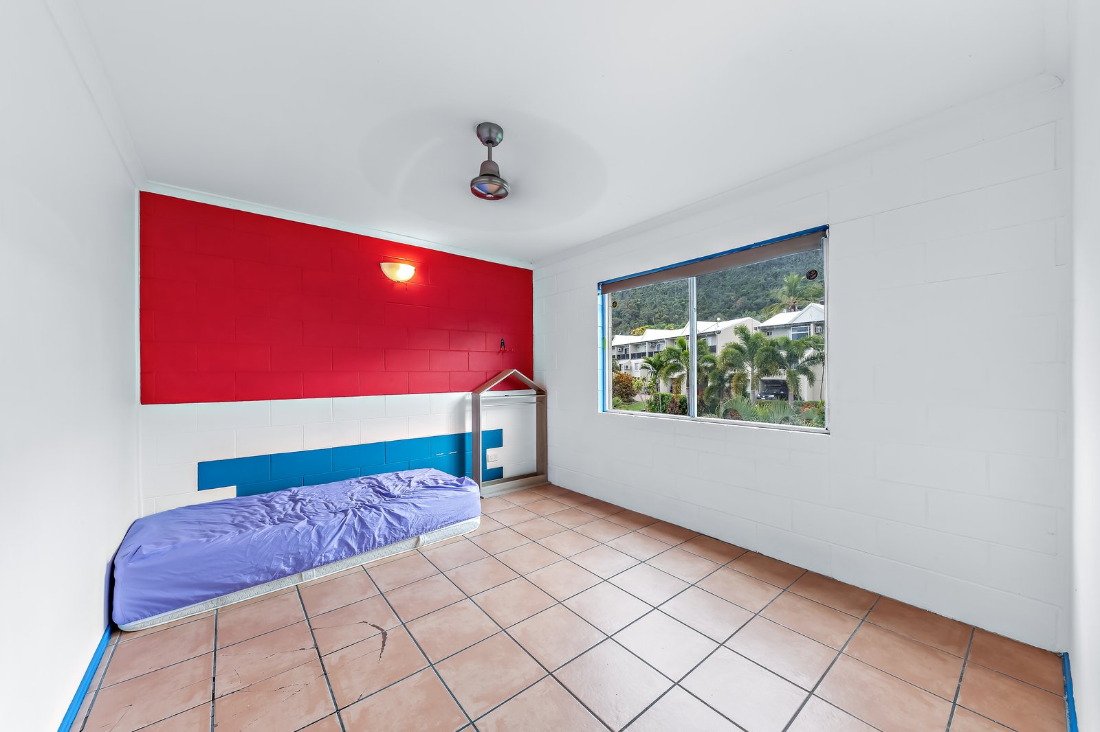 71/3 Eshelby Drive CANNONVALE 10