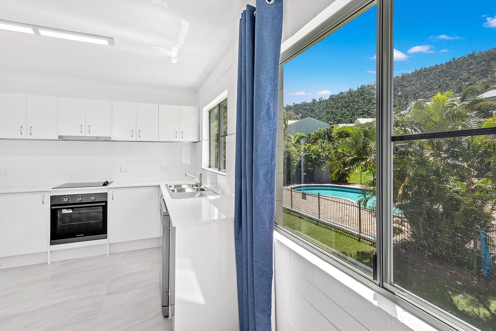 71/3 Eshelby Drive CANNONVALE 3