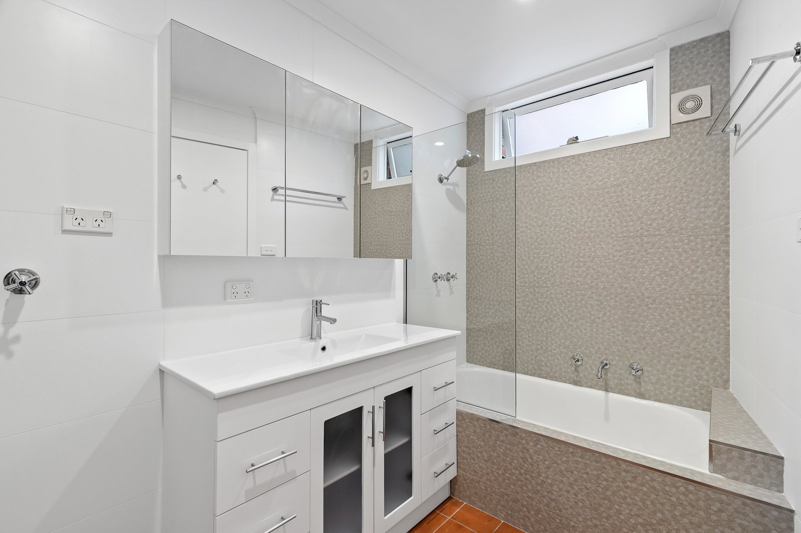 Gallery: 7/139 Glenhuntly Road