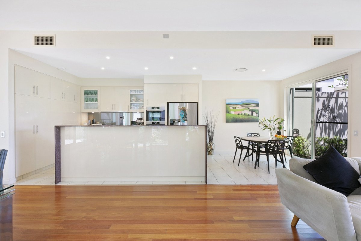 714 Glades Drive Robina 9