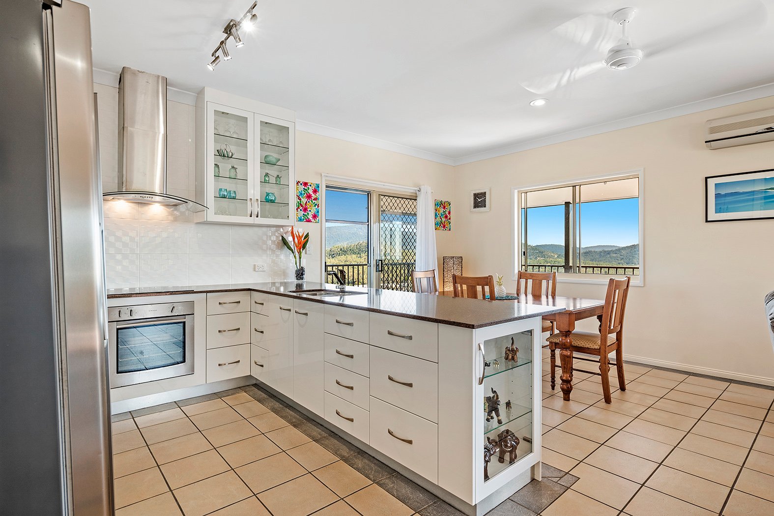 7/14 Hamilton Avenue CANNONVALE 2