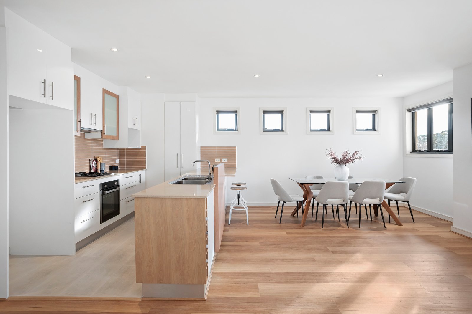 Real Estate and Property in 7/14 Sinclair Street, Elsternwick, VIC