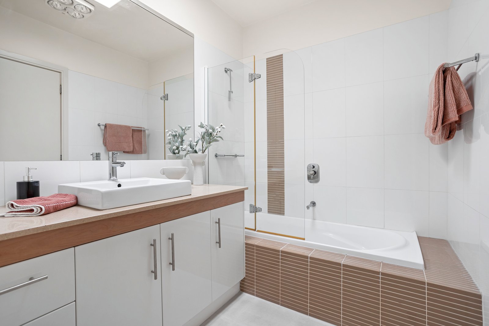 Real Estate and Property in 7/14 Sinclair Street, Elsternwick, VIC