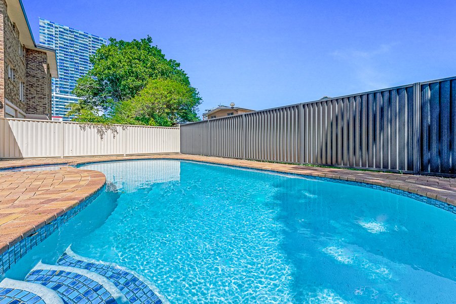 7/146 Marine Parade SOUTHPORT 8