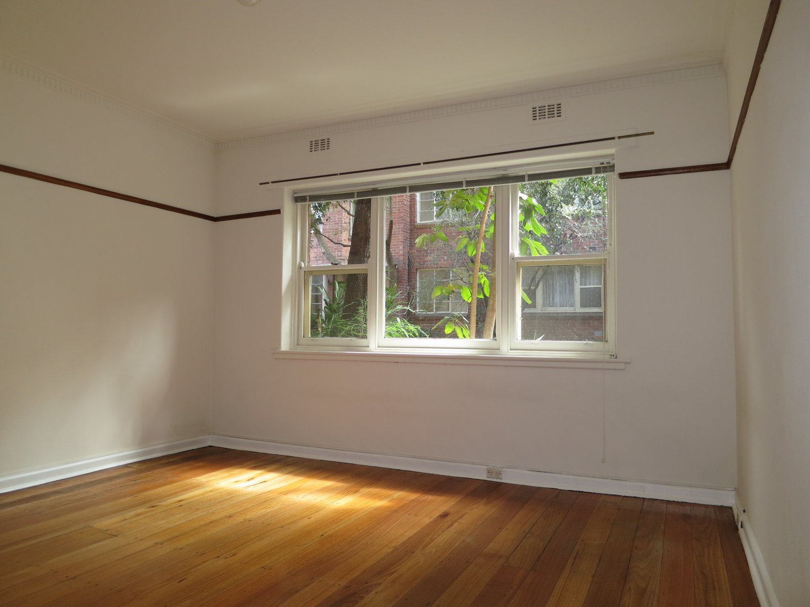 Gallery: 7/14A Chapel Street