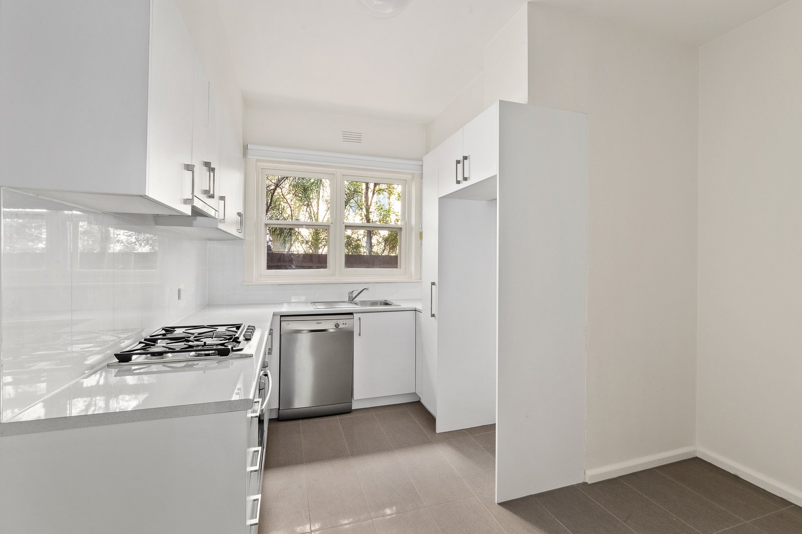 Gallery: 7/14A Chapel Street
