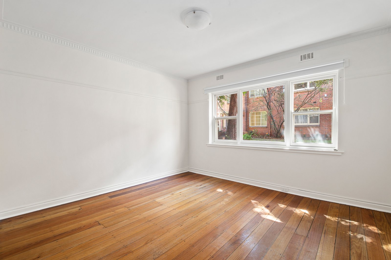 Gallery: 7/14A Chapel Street