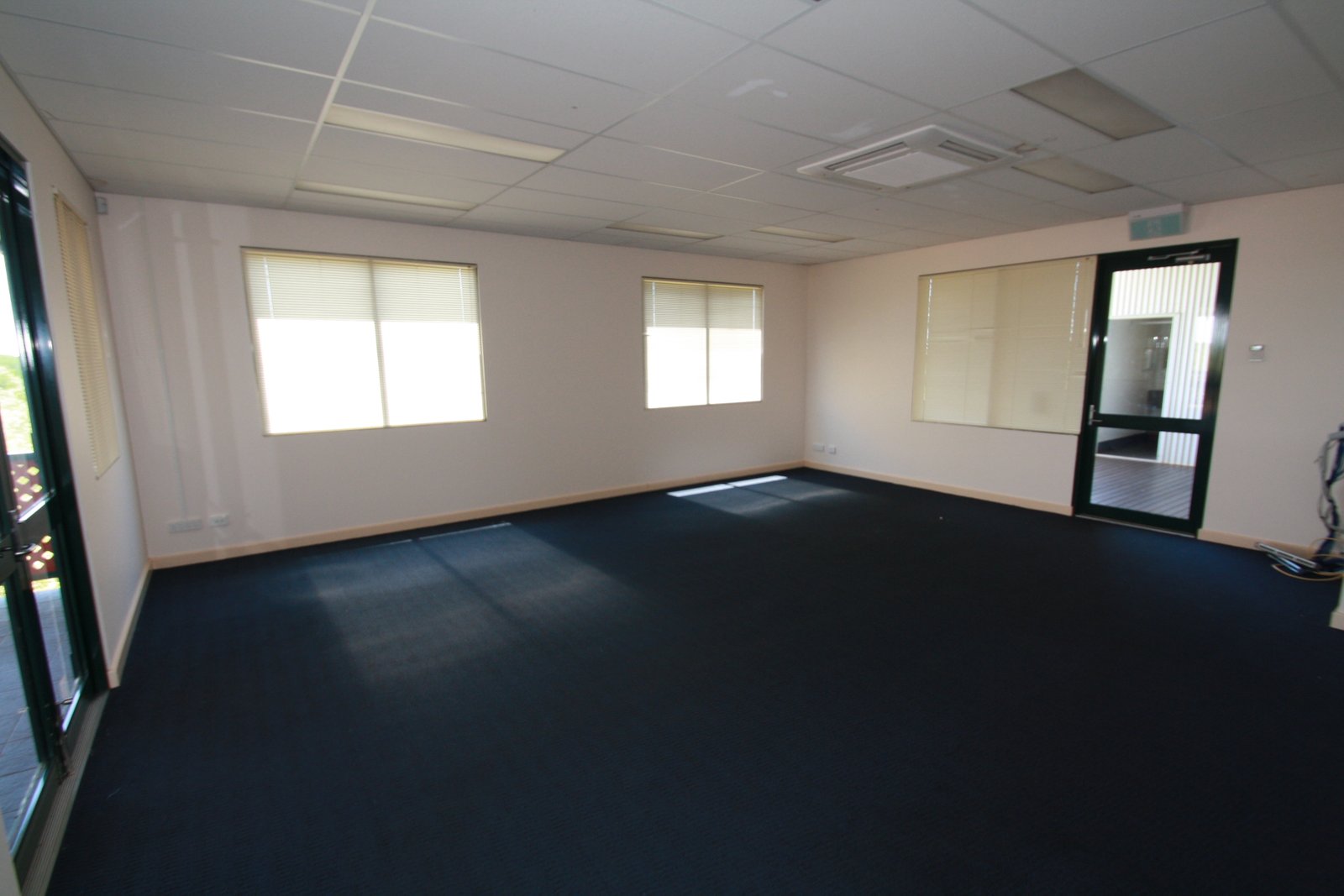 7/15 Dampier Terrace BROOME 2