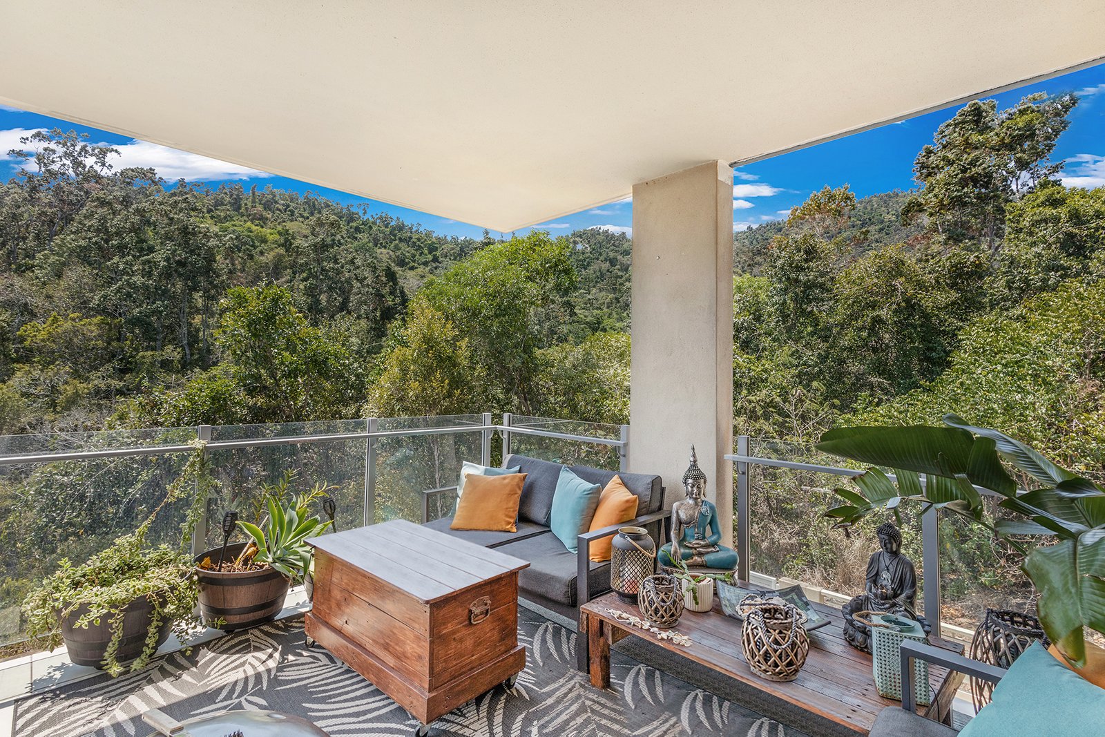 7/15 Flame Tree Court AIRLIE BEACH 2