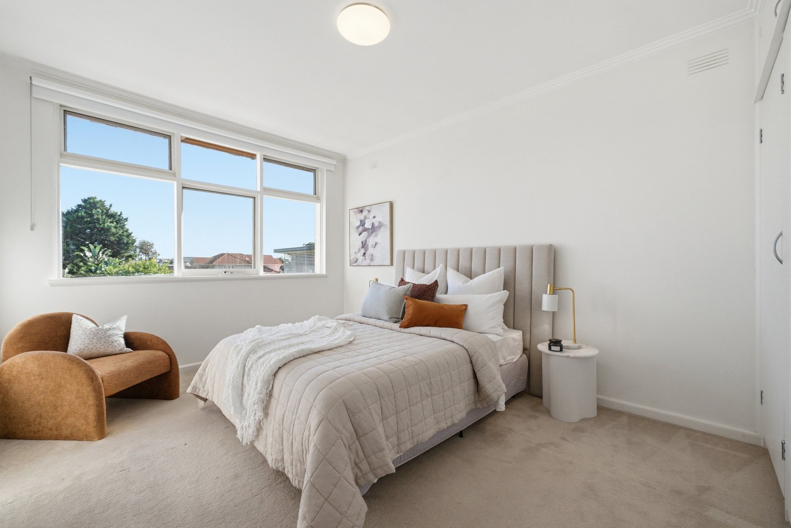 Gallery: 7/150 Beach Road