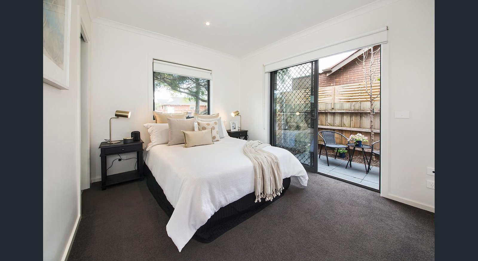 Gallery: 7/151 Neerim Road