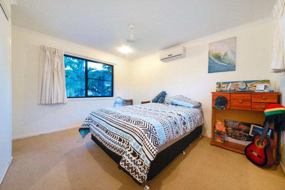 7/16 Beach Road CANNONVALE 14
