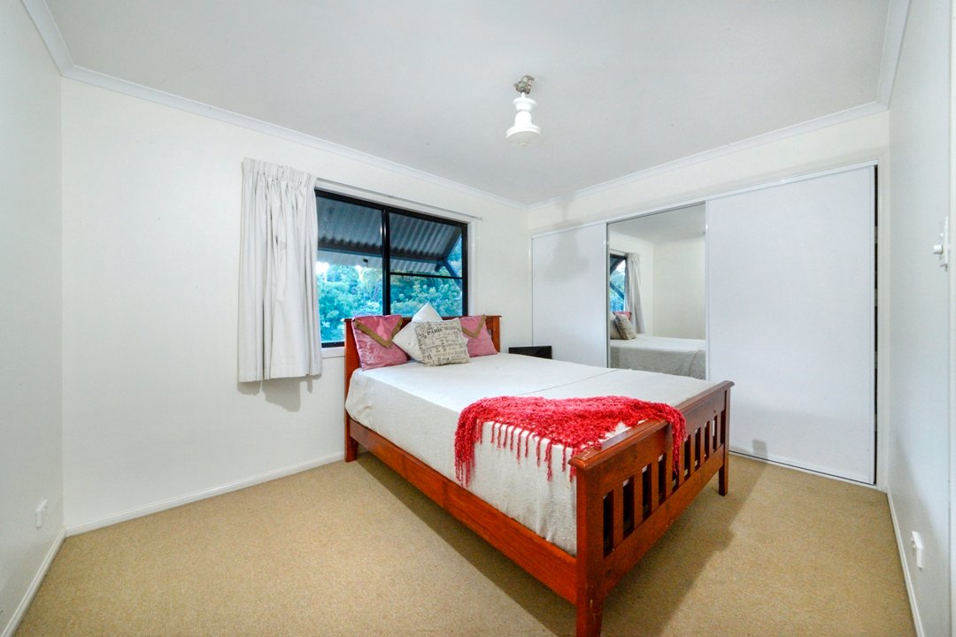 7/16 Beach Road CANNONVALE 15