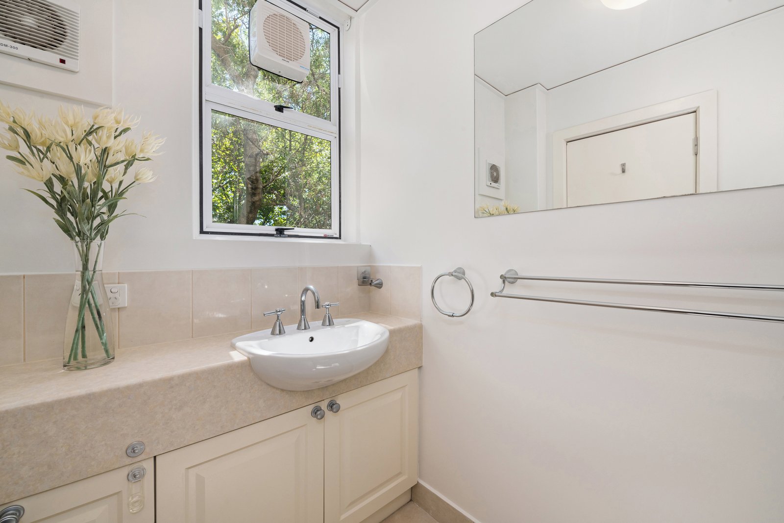 7/16 Woorigoleen Road, Toorak, 3142