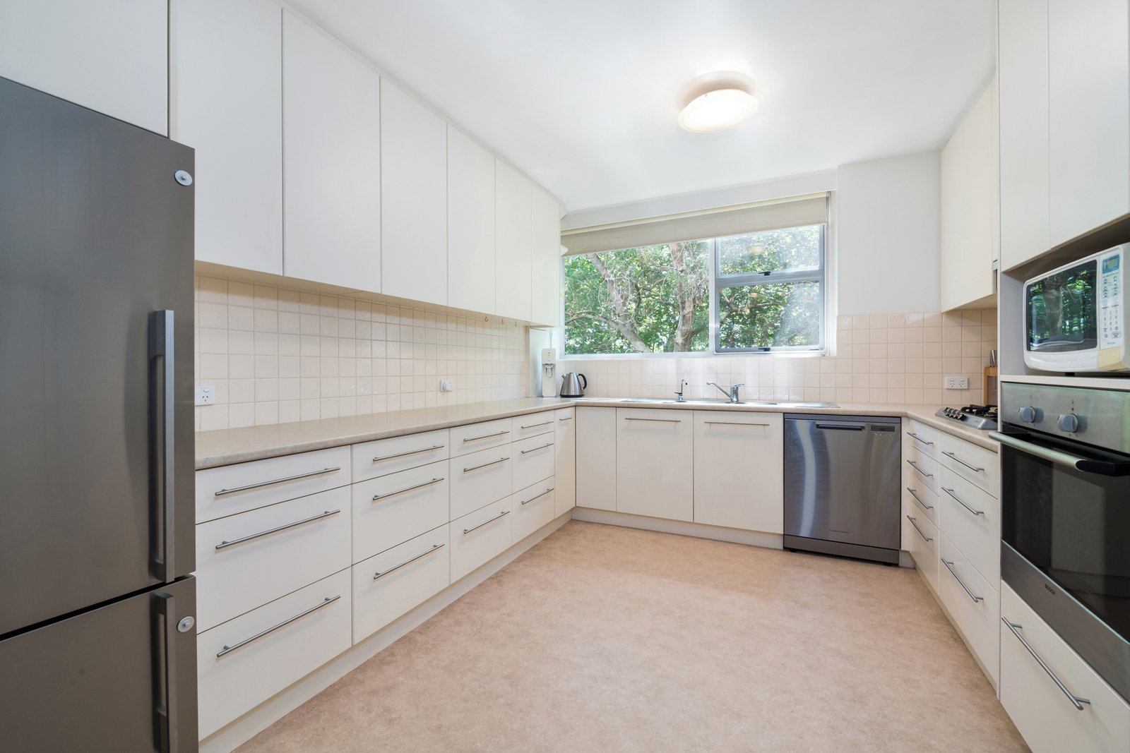 7/16 Woorigoleen Road, Toorak, 3142