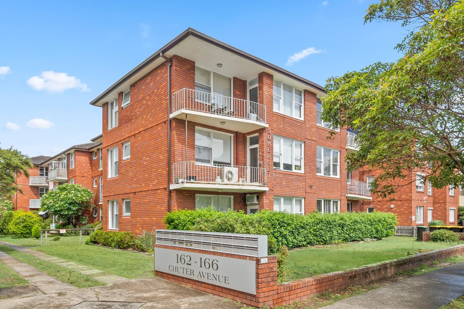 7/162-166 Chuter Avenue SANS SOUCI 1