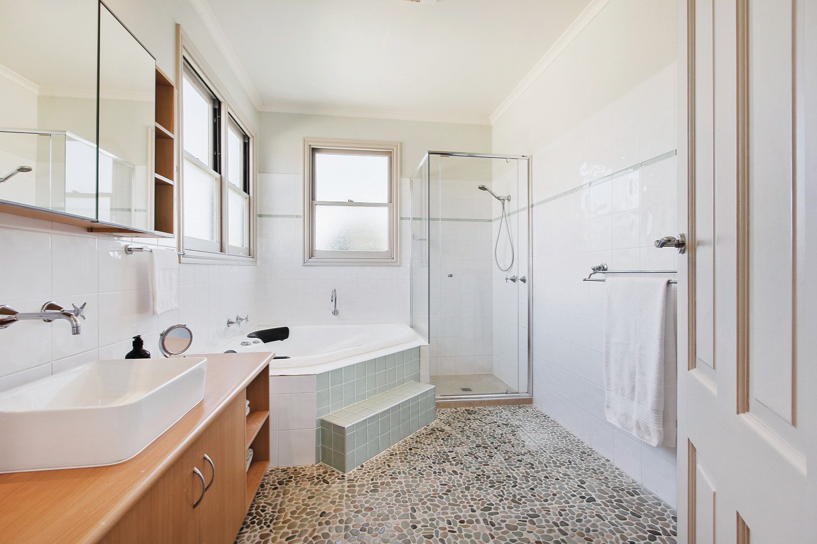 717 Canterbury Road, Surrey Hills, VIC