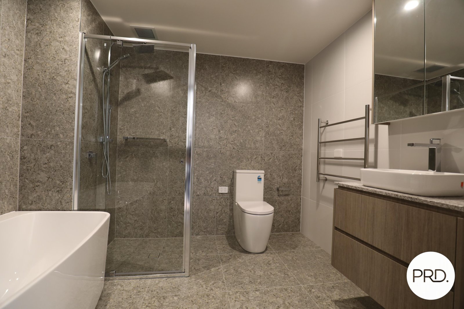 717/61 Cooyong Street BRADDON 3