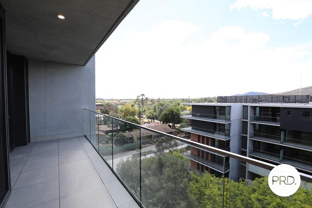 717/61 Cooyong Street BRADDON 10