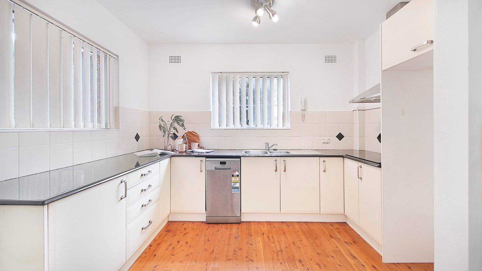 7/18 Bradley Street RANDWICK 2