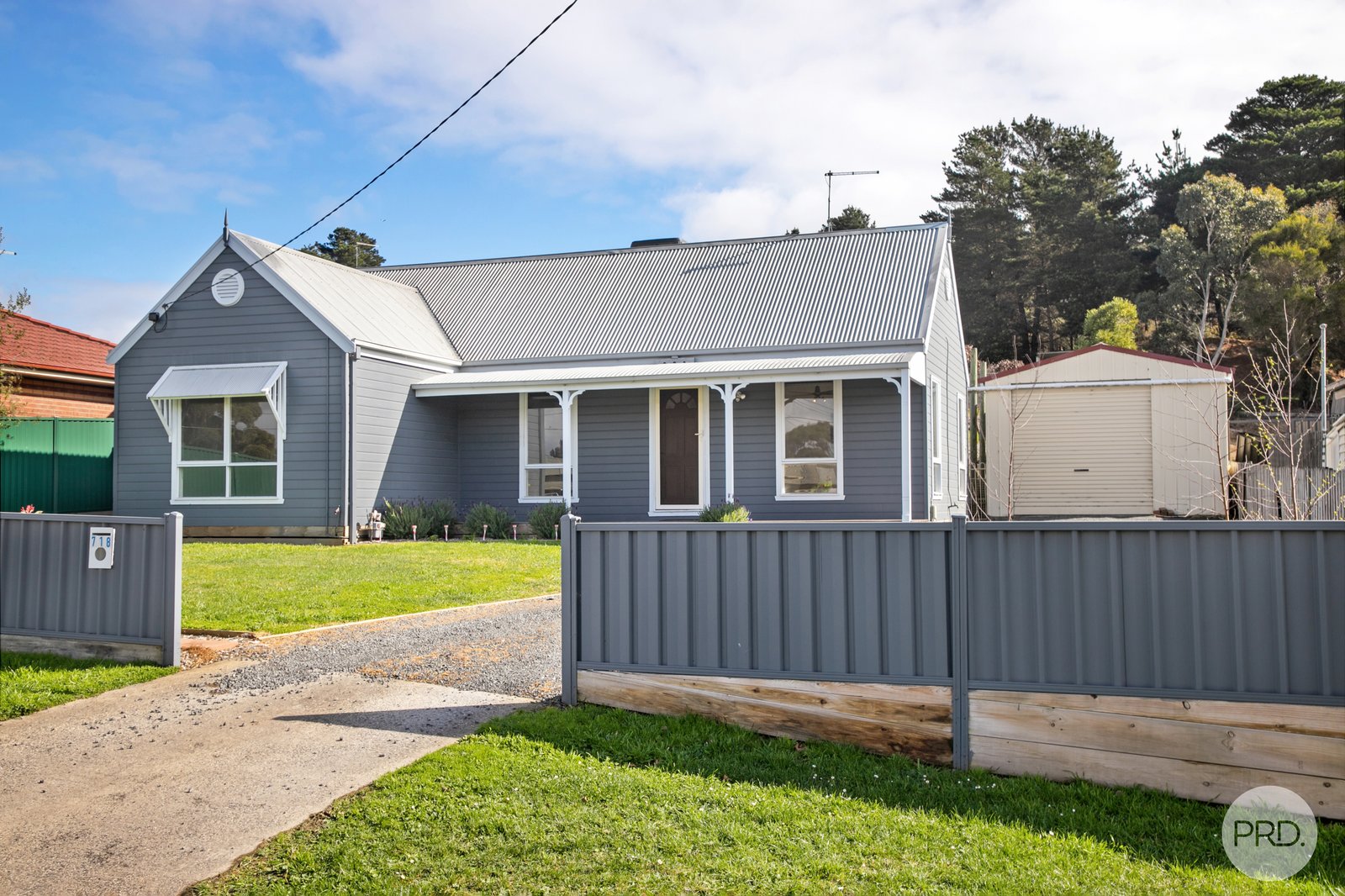 718 Geelong Road CANADIAN 1