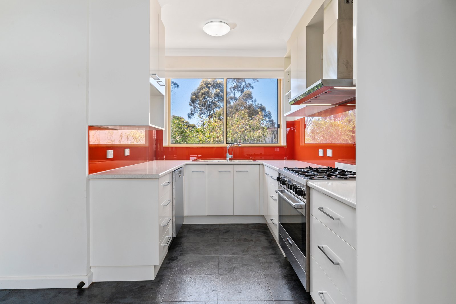 718 Midland Highway HUNTLY 7