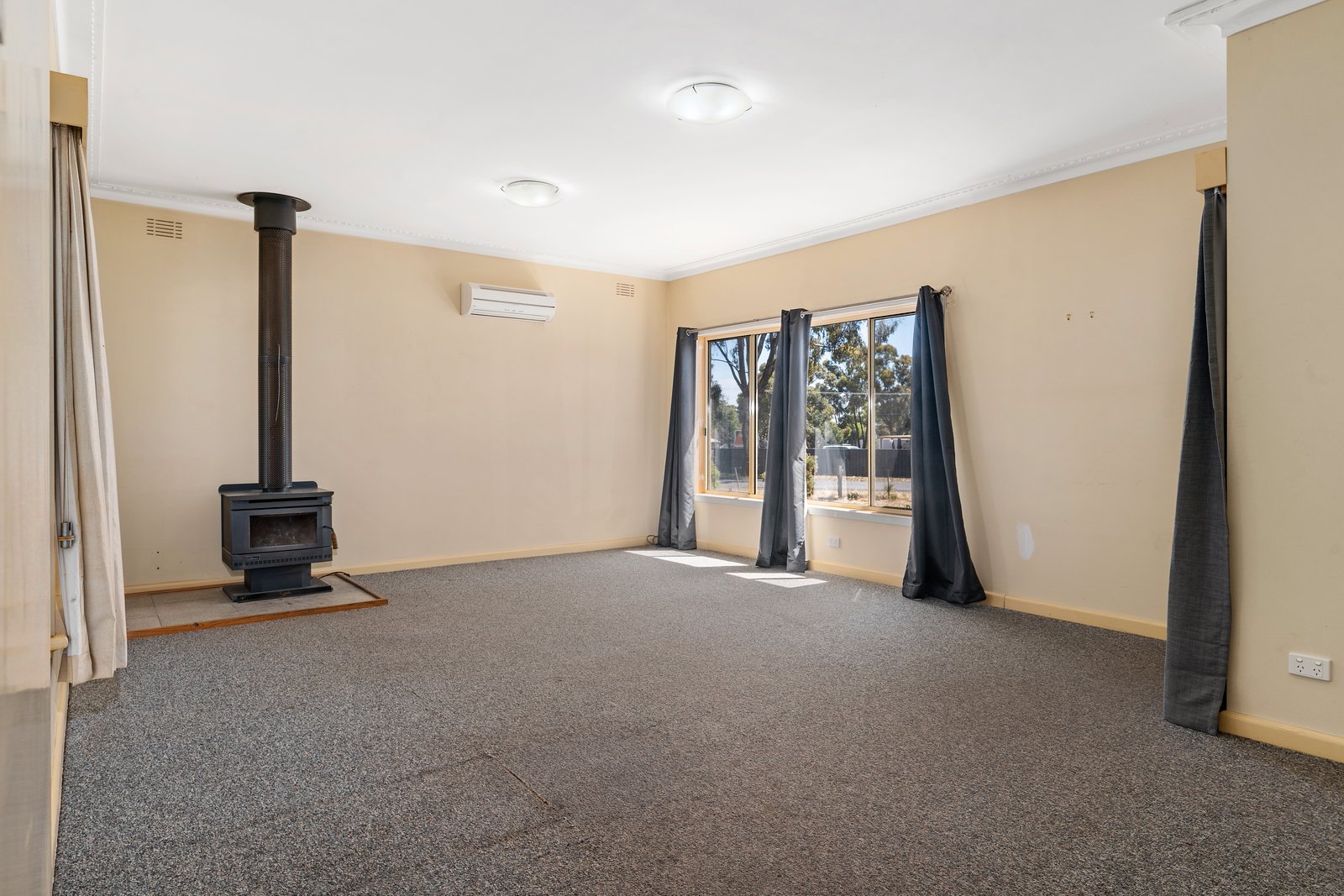 718 Midland Highway HUNTLY 8