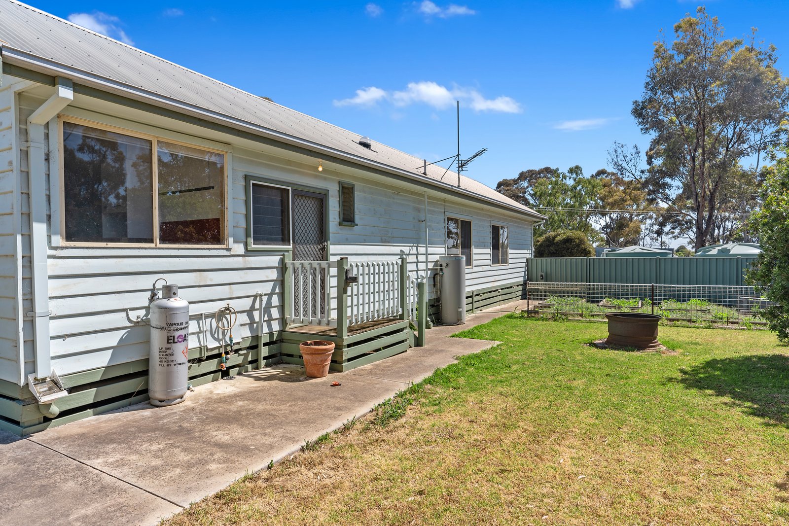 718 Midland Highway HUNTLY 23