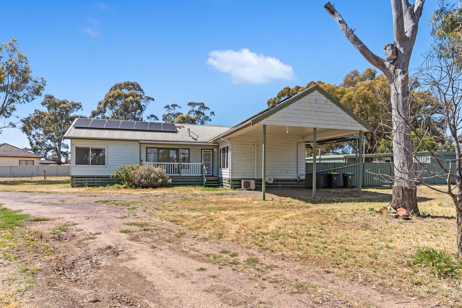 718 Midland Highway HUNTLY 27