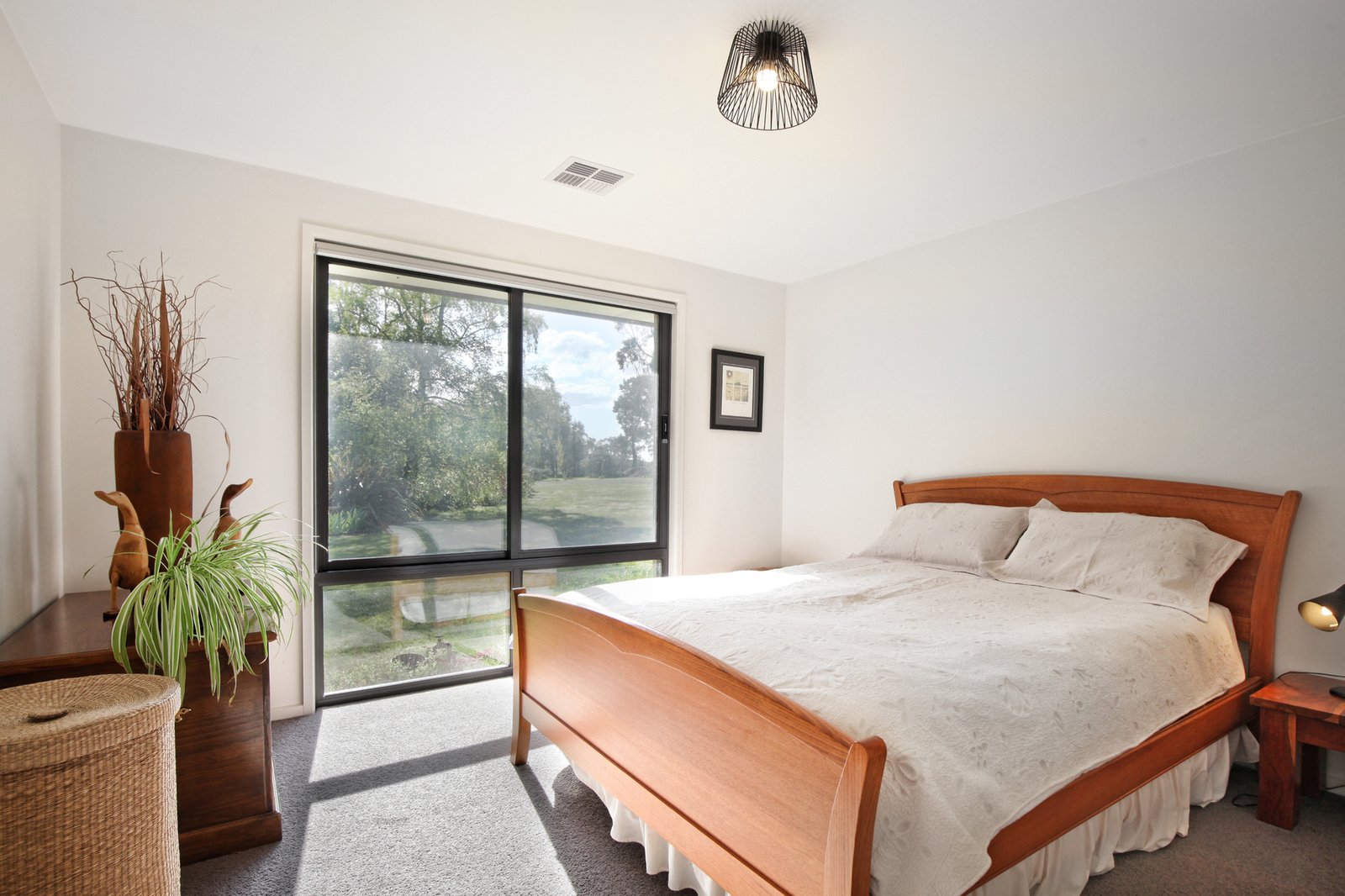 Real Estate and Property in 718 Tylden-Woodend Road, Woodend, VIC