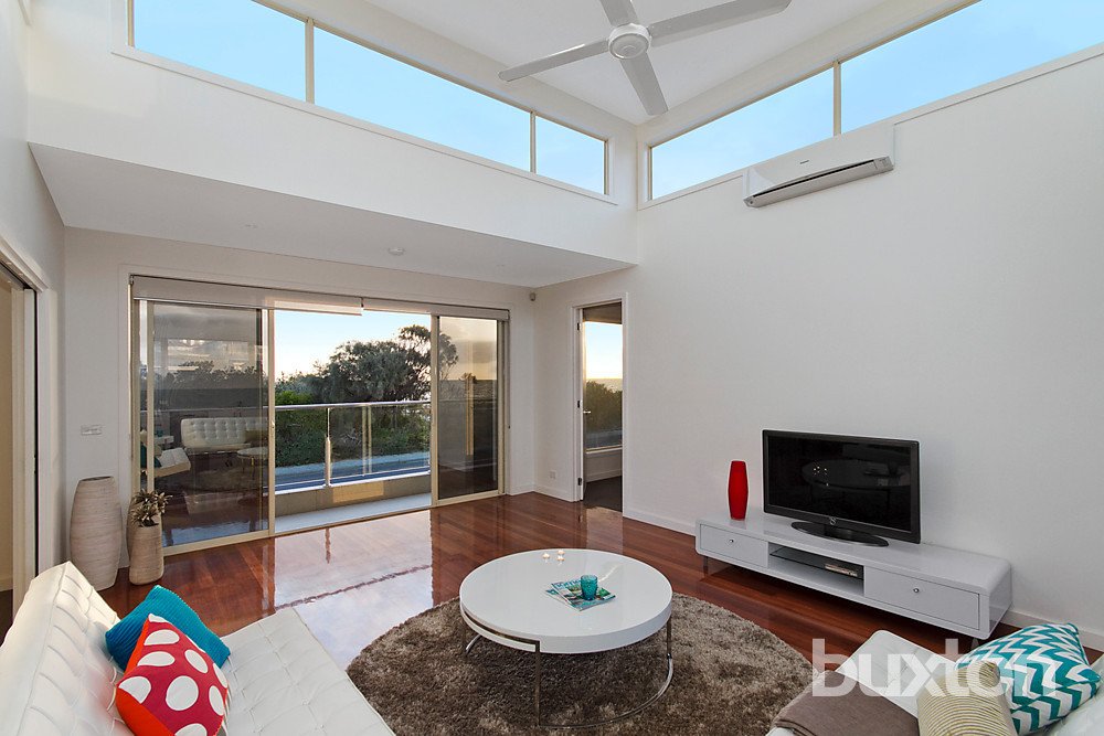 Gallery: 7/188 Beach Road